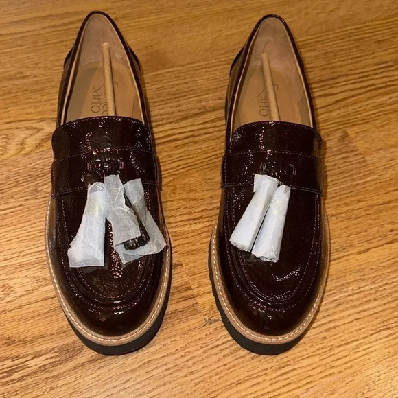 Franco Sarto Shoes - NWT Franco Sarto Carolynn Tassel Loafer Shoe Burgundy Women 7.5